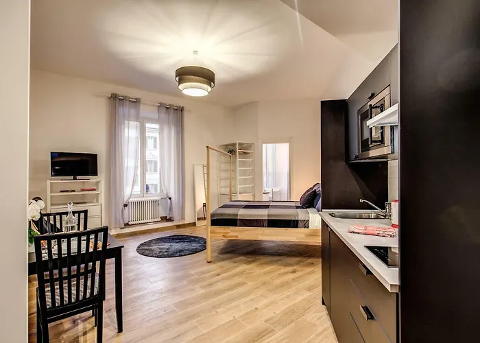 Studio Apartment
